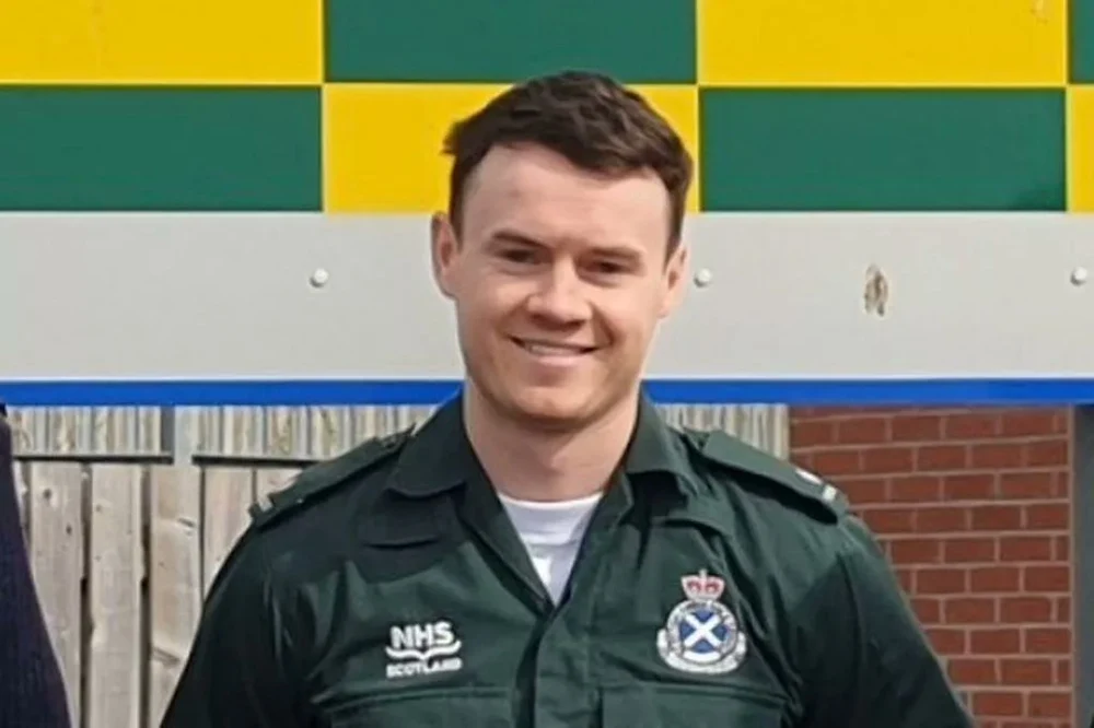 Paramedic condamnat la peste 10 ani de închisoare, după ce a administrat pe ascuns amantei sale pastile pentru avort