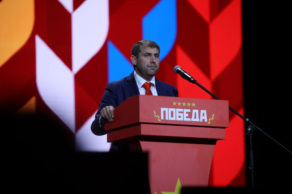 Oamenii pro-rusului Ilan Șor racolează moldoveni pentru propagandă și influențarea votului la alegerile parlamentare