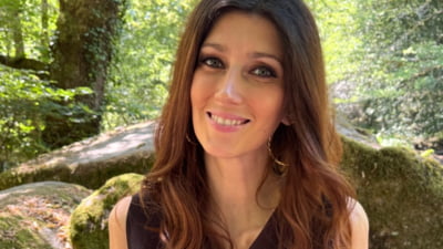 Un belgian a călătorit 760 de km pentru a se căsători cu o fostă participantă la Miss Franța. Cine l-a întâmpinat acasă la ea. “Sunt un imbecil” VIDEO