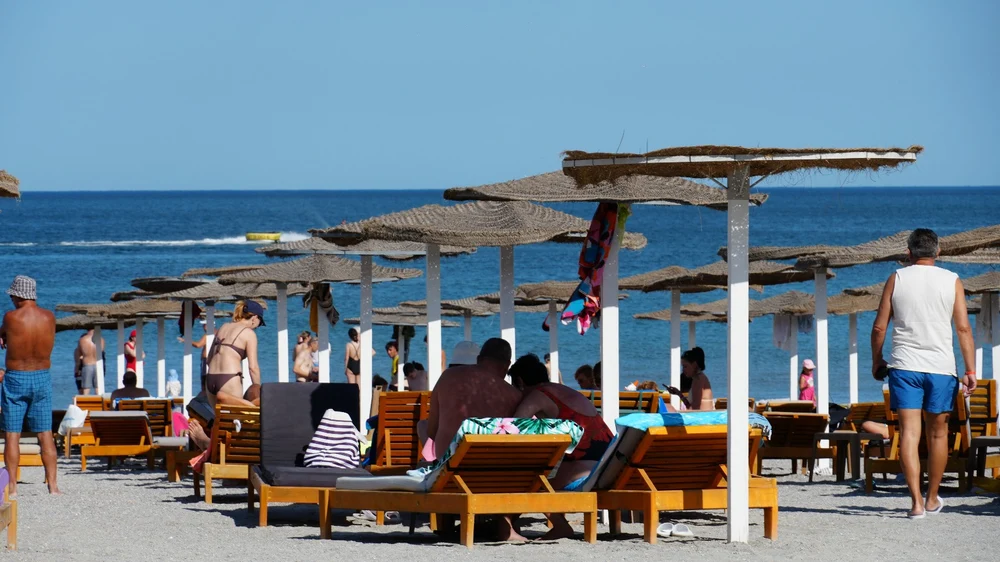 Litoralul își cheamă turiștii înapoi. Reduceri la „all inclusive” în plin sezon. Cu cine concurează Riviera Românească la prețuri