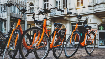 Orașul din România unde, pentru o rablă dată la casat, primești la schimb două biciclete