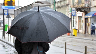 Alerte de vreme severă imediată: Ploi torențiale, furtuni și grindină în zeci de localități UPDATE