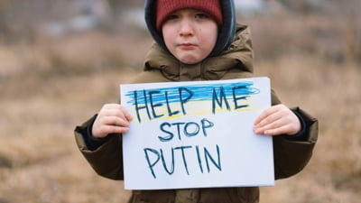 Rusia lansează un „catalog” online cu copii ucraineni pentru adopție, clasificați după culoarea ochilor și a părului