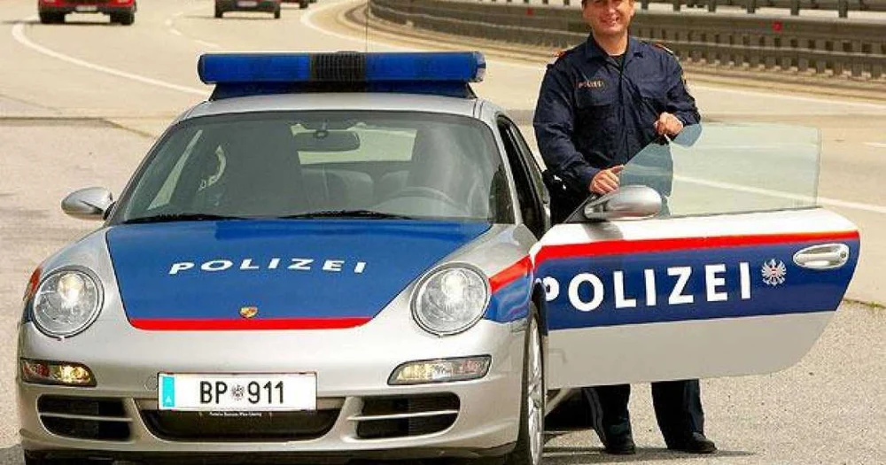 Băiat de 10 ani, uitat de părinți într-o benzinărie din Austria. Și-au dat seama că lipsește după jumătate de oră