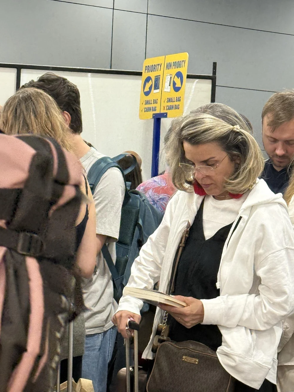 Cristela Georgescu dă plaiurile românești pe vacanța în Grecia. „Suveraniști de carton, își fac concediile în Europa aia pe care o hulesc”