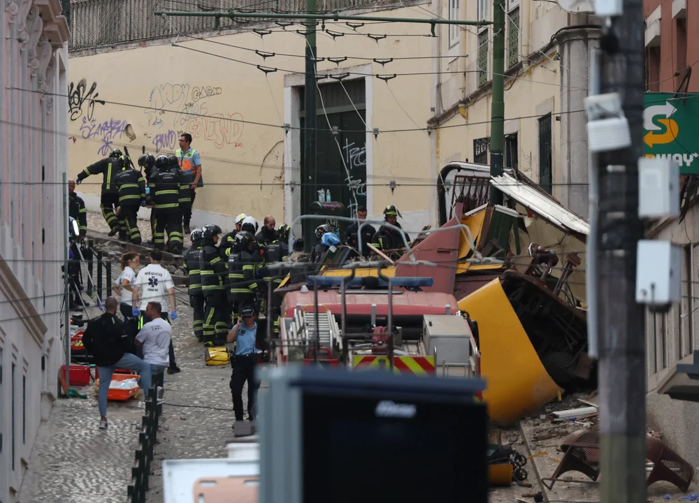Fotografia pe care un cuplu a postat-o cu câteva momente înainte de tragedia de la Lisabona