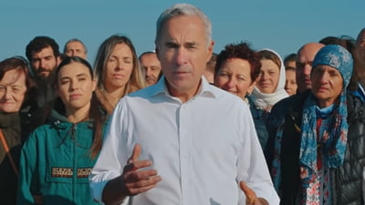 A plecat, dar parcă s-ar întoarce. Călin Georgescu are planuri mari dacă revine în politică. “Facem leul egal cu lira sterlină”