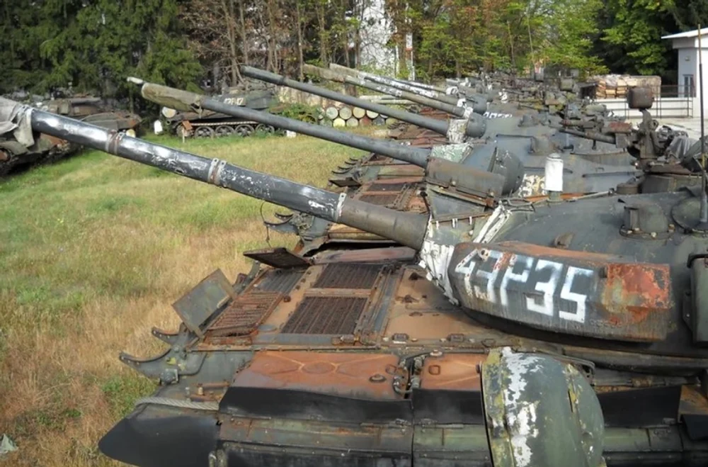 România are un război la ușă, dar cochetează cu ideea de a-și decima armata. General: „E o tâmpenie, ne face vulnerabili în fața Rusiei”