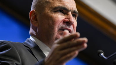 Lecția japonezilor pentru Bolojan: Ei își relansează economia prin… măsuri sociale. Buget record alocat