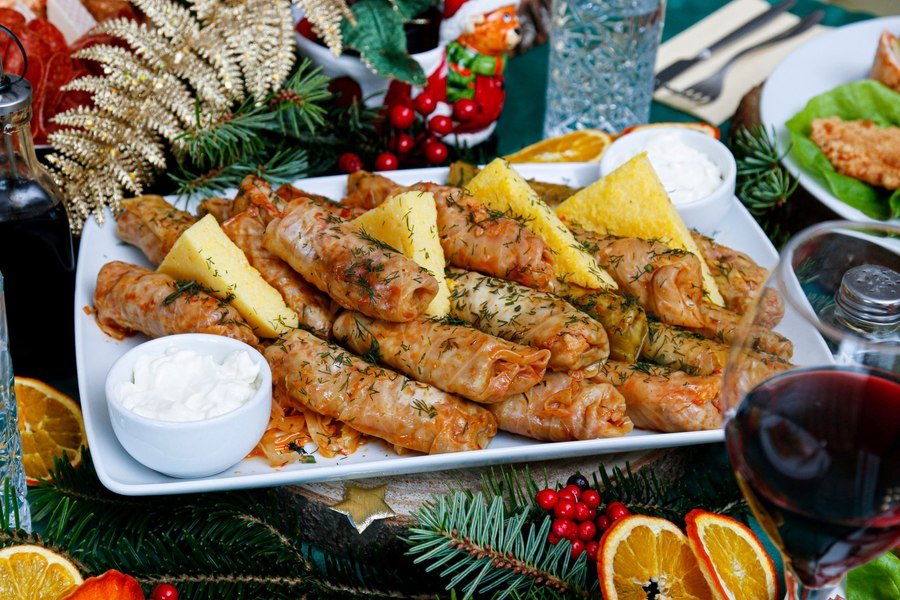 Cinci ponturi care te ajută să te bucuri de răsfățul culinar de sărbători și să nu te îngrași