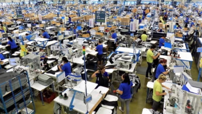 Un gigant american își închide fabrica din România și va concedia aproximativ 1.000 de angajați