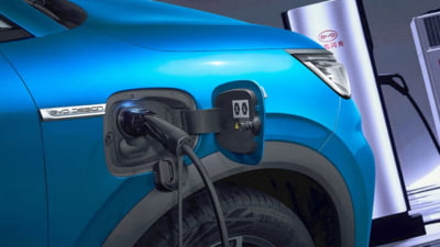 Mașinile electrice au revenit pe gustul românilor. Marca-surpriză care a intrat agresiv pe piață schimbă regulile competiției