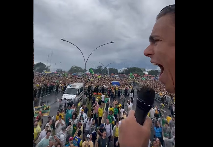 Un fulger a lovit în timpul unei manifestaţii pro-Bolsonaro: 89 oameni au fost răniţi