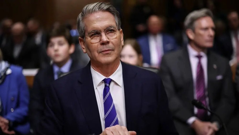 Elita iraniană ar fi transferat „1,5 miliarde de dolari în Dubai”. Secretarul Trezoreriei SUA: „Abandonează nava”