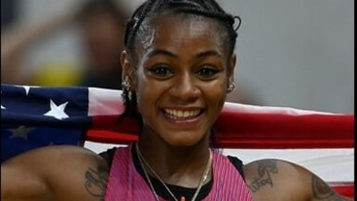 Una dintre cele mai rapide femei din lume, arestată pentru viteză excesivă!