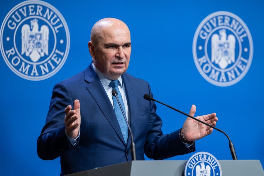 Nu mai sunt necesare creşteri majore de taxe, iar salariile pot fi majorate cu 6,5%