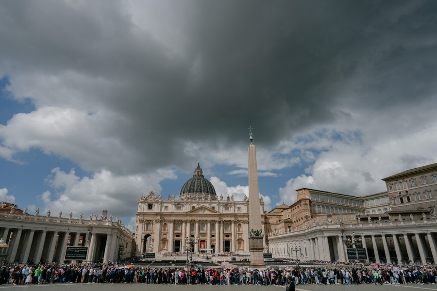 Banca Vaticanului lansează doi indici bursieri bazaţi pe valori catolice