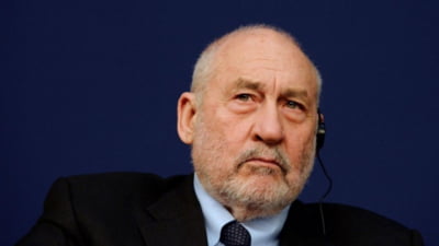 Celebrul Joseph Stiglitz anunță drumul sumbru al lui Trump: SUA vor continua să cadă din 3 motive