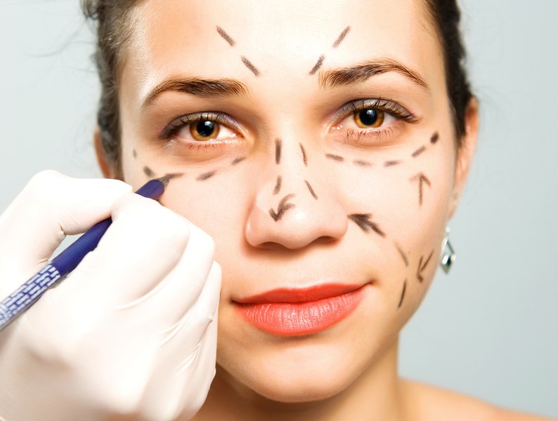 Vaticanul, avertisment împotriva chirurgiei estetice: „Iisus vă va iubi în timp ce îmbătrâniţi”