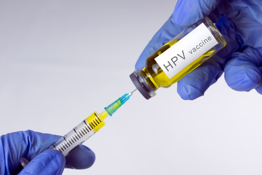 Cum decurge vaccinarea anti-HPV în România. Compensarea a dus la creșterea ratei de imunizare