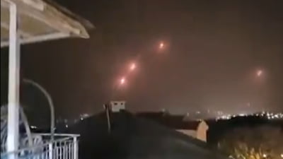 Atac masiv asupra Israelului. Peste 100 de rachete lansate de Hezbollah. 5 oameni răniți VIDEO