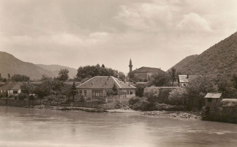 Secretele insulei Ada Kaleh, scufundată în Dunăre. „Oamenii dorm în catacombe și scotocesc nopți întregi după comori”