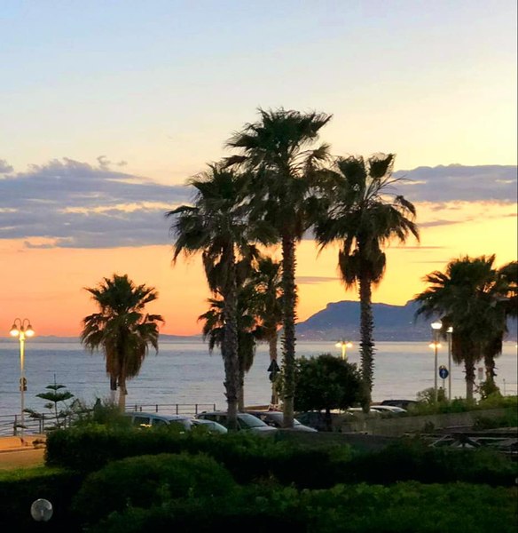 Orașul italian care își schimbă numele ca să atragă mai mulți turiști, după ce motoarele de căutare i-au sabotat potențialul