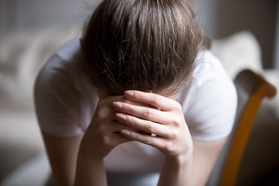 Semnele care arată că e timpul pentru o vizită la psihiatru. Cu ce se confruntă femeile în fiecare etapă de vârstă
