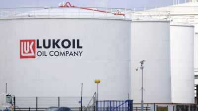 România a cerut acordul SUA pentru a reporni rafinăria Petrotel, a firmei ruse Lukoil, anunță ministrul Bogdan Ivan. Cum ne vom asigura că profitul din România nu va ajunge în Rusia