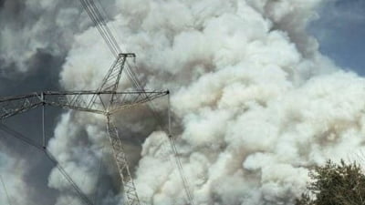 Norul de fum toxic produs de incendiul de la Cernobîl ocolește România. Estimările ANM arată că vântul împinge emisiile spre Belarus și Rusia