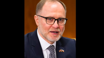 Ministrul Apărării din Letonia a demisionat după ce drone ucrainene au lovit rezervoare cu petrol. Reacția Kievului