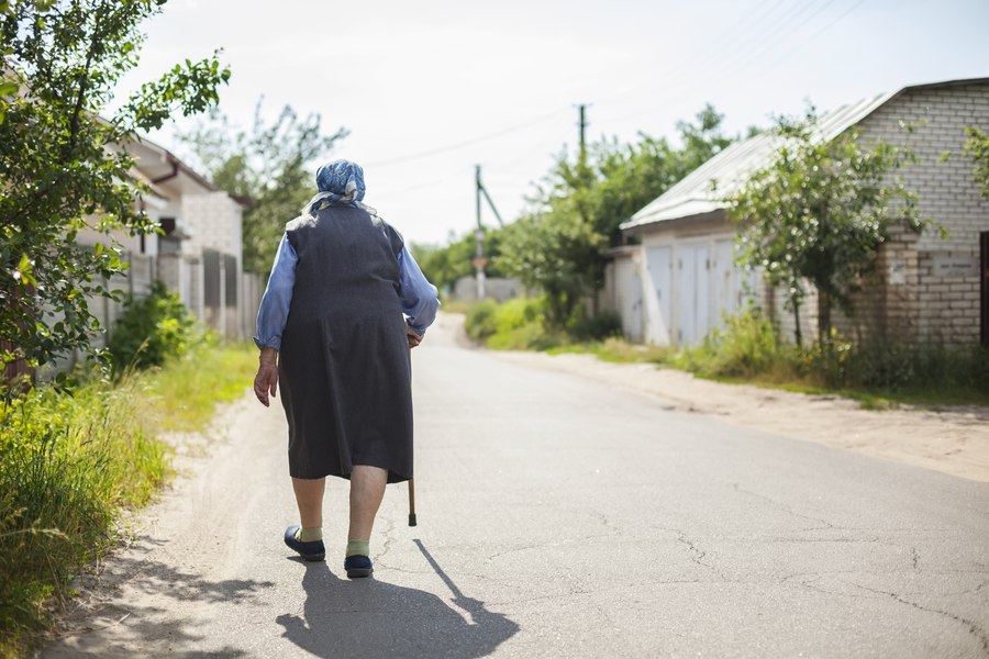 „Din doi săraci nu faci unul bogat”. Primăriile de la sat, în situații imposibile după „eficientizare”
