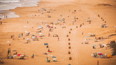 O plajă a fost desemnată cea mai frumoasă din Europa. Top 10 include atracții din 6 țări VIDEO