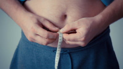 Injecțiile și pastilele de slăbit, o industrie de miliarde care își crește profiturile și în țara noastră. 60% dintre adulții din România sunt supraponderali