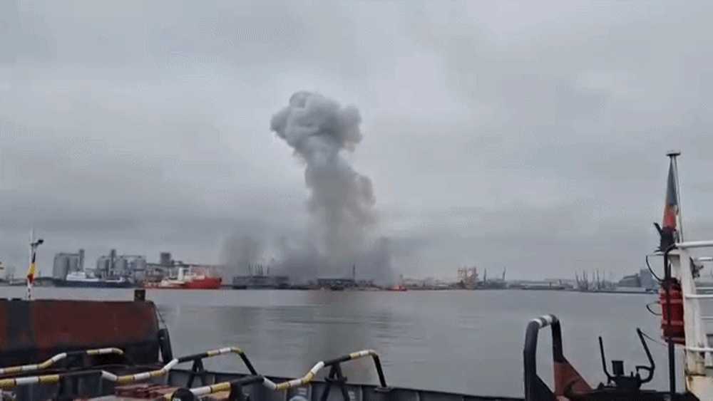 O dronă marină a explodat în Portul Constanța. „A vibrat tot apartamentul”