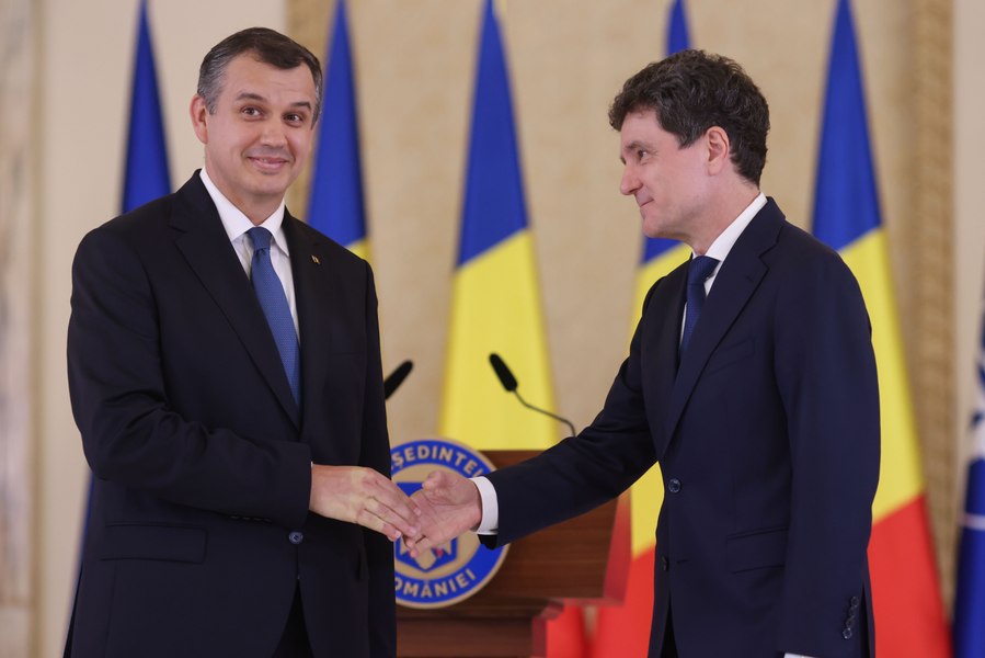 Politico: Ceasul constituțional ticăie, iar negocierile pentru noul guvern al României stagnează
