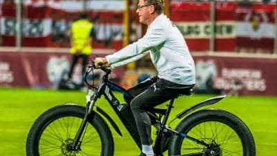 Selecționerul ce i-a oprit României visul de a merge la Campionatul Mondial a semnat! Pe cine va pregăti până în 2028