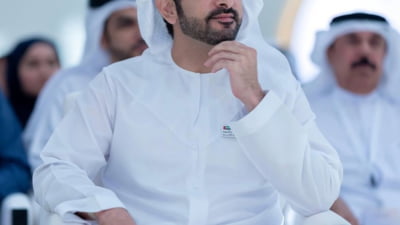 Escrocherii romantice cu ajutorul inteligenței artificiale. Cum este folosită imaginea prințului moștenitor al Dubaiului pentru a înșela victime credule