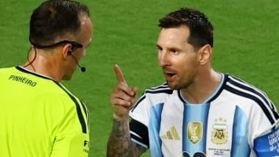 Leo Messi l-a certat pe arbitru, în sferturile Mondialului: ”Vorbește frumos cu mine!”