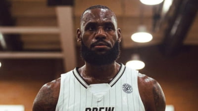 „Nemuritorul” LeBron James a semnat și va juca în următorul sezon al NBA: „Nu o fac pentru bani”. Va ajunge la 24 de sezoane în cea mai tare divizie de baschet din lume
