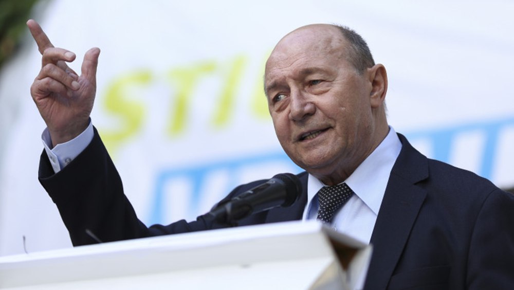 Băsescu: „Trebuie negociat cu ucrainenii să nu se mai joace cu dronele”. Fostul președinte critică achizițiile Armatei