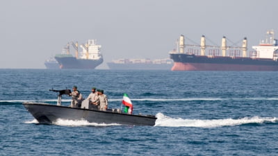 Al patrulea act al războiului. Iranul pierde teren în fața SUA în Strâmtoarea Ormuz ANALIZĂ