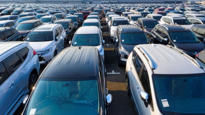 Piața de mașini noi s-a prăbușit în România. Înmatriculările au scăzut cu 37% în august față de anul trecut. Dacia rămâne lider la vânzări