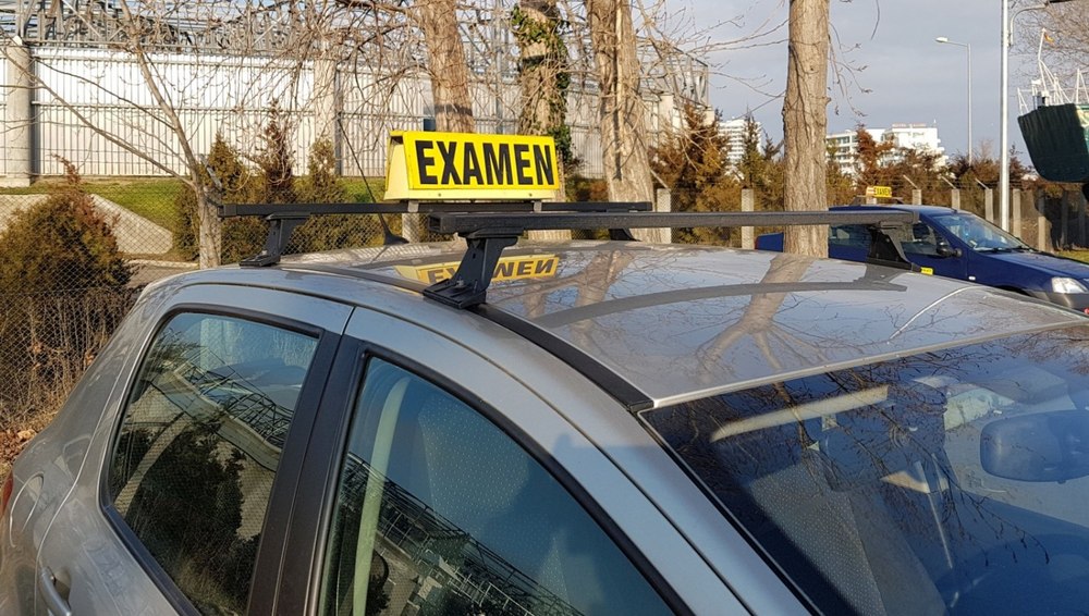 Senatorii au adoptat proiectul care modifică proba practică pentru permisul auto categoria B. Poligonul nu va mai fi reintrodus
