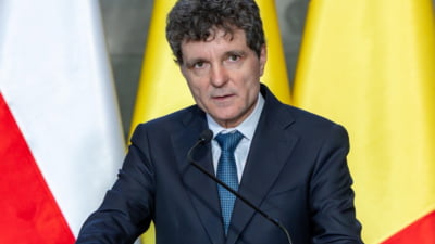 Nicușor Dan, mesaj pentru elevi, profesori și părinți, la începutul anului școlar. “Educația nu înseamnă doar note, cataloage sau examene”