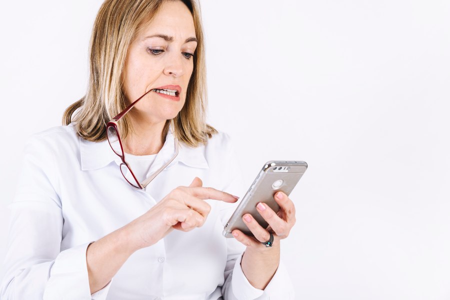 Psihologie cu ChatGPT. Riscurile „terapiei” cu inteligență artificială