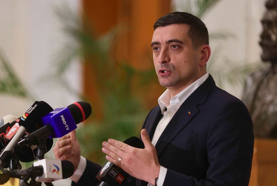 George Simion cere anchetă parlamentară privind lucrătorii din afara UE: „Vedem din ce în ce mai mulţi muncitori din ţări terţe”